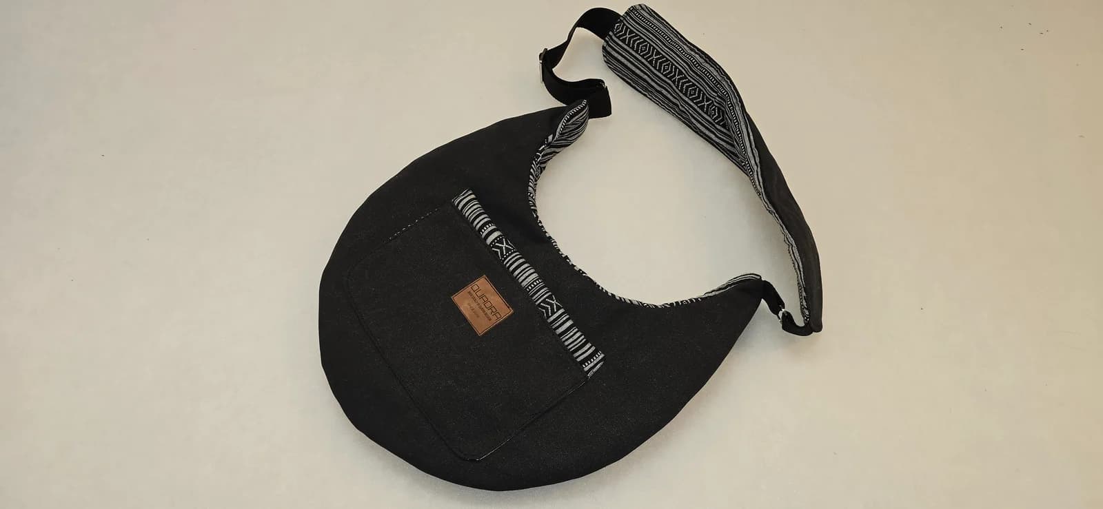 Sac lune, petites races, coton épais noir + motif latino