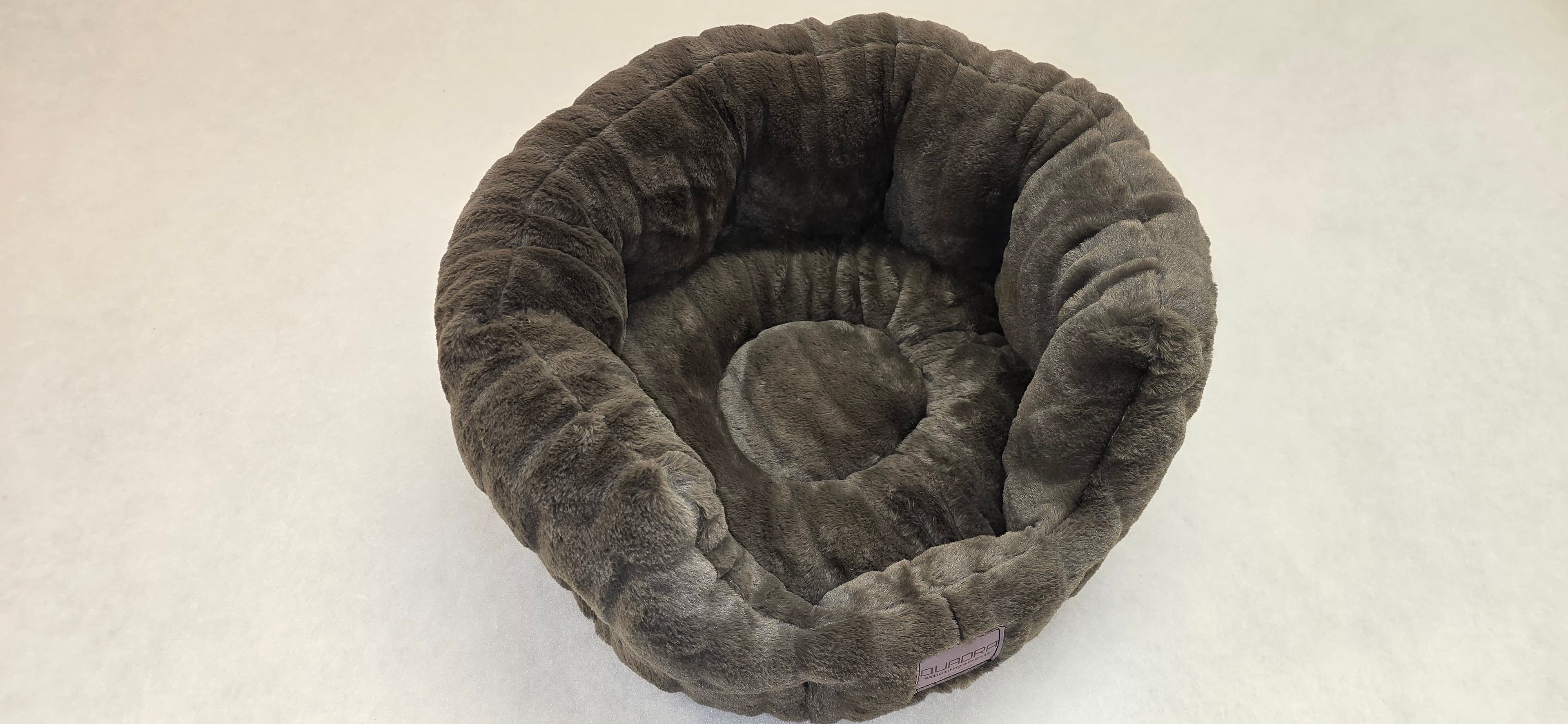 Corbeille cocoon, pilou taupe foncé quadrillé