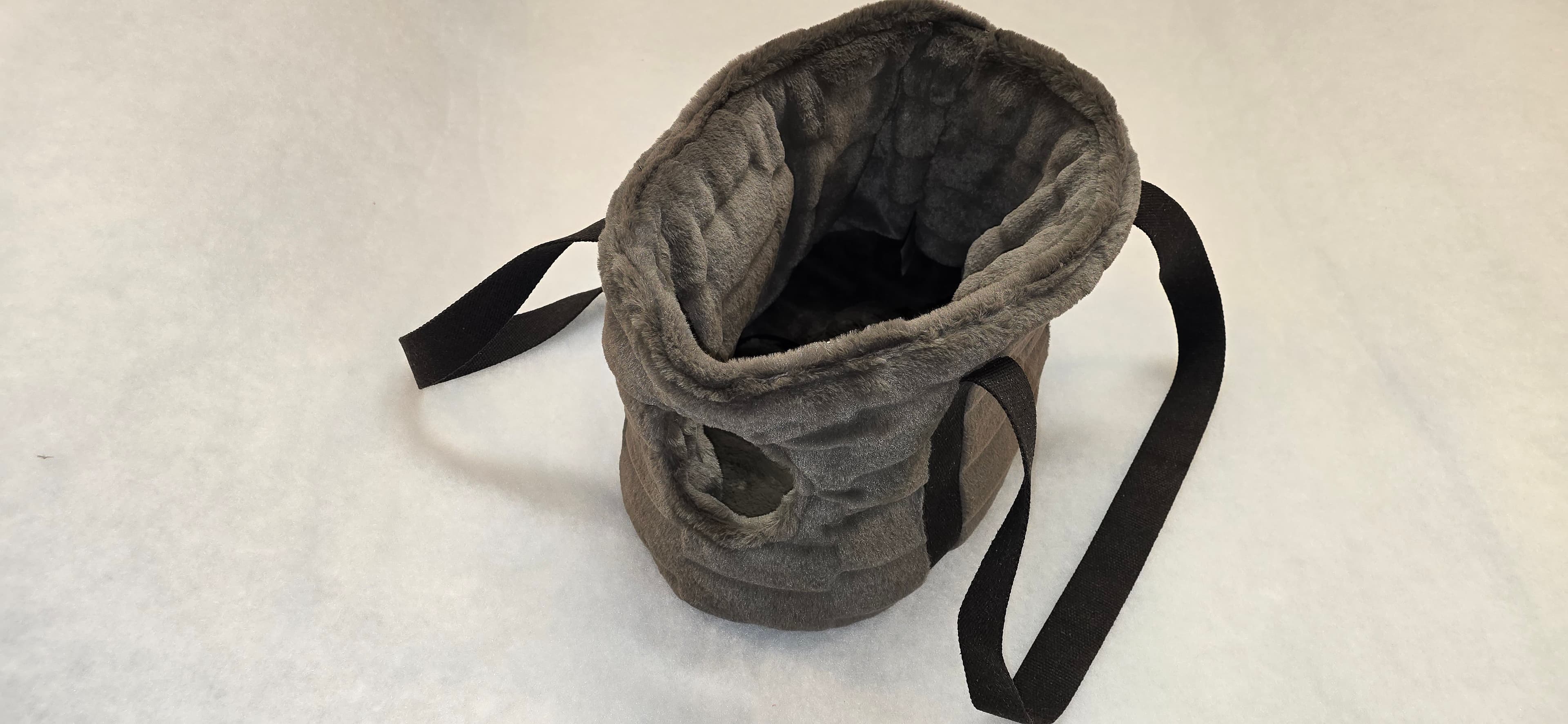 Sac cabas en en pilou taupe ligné