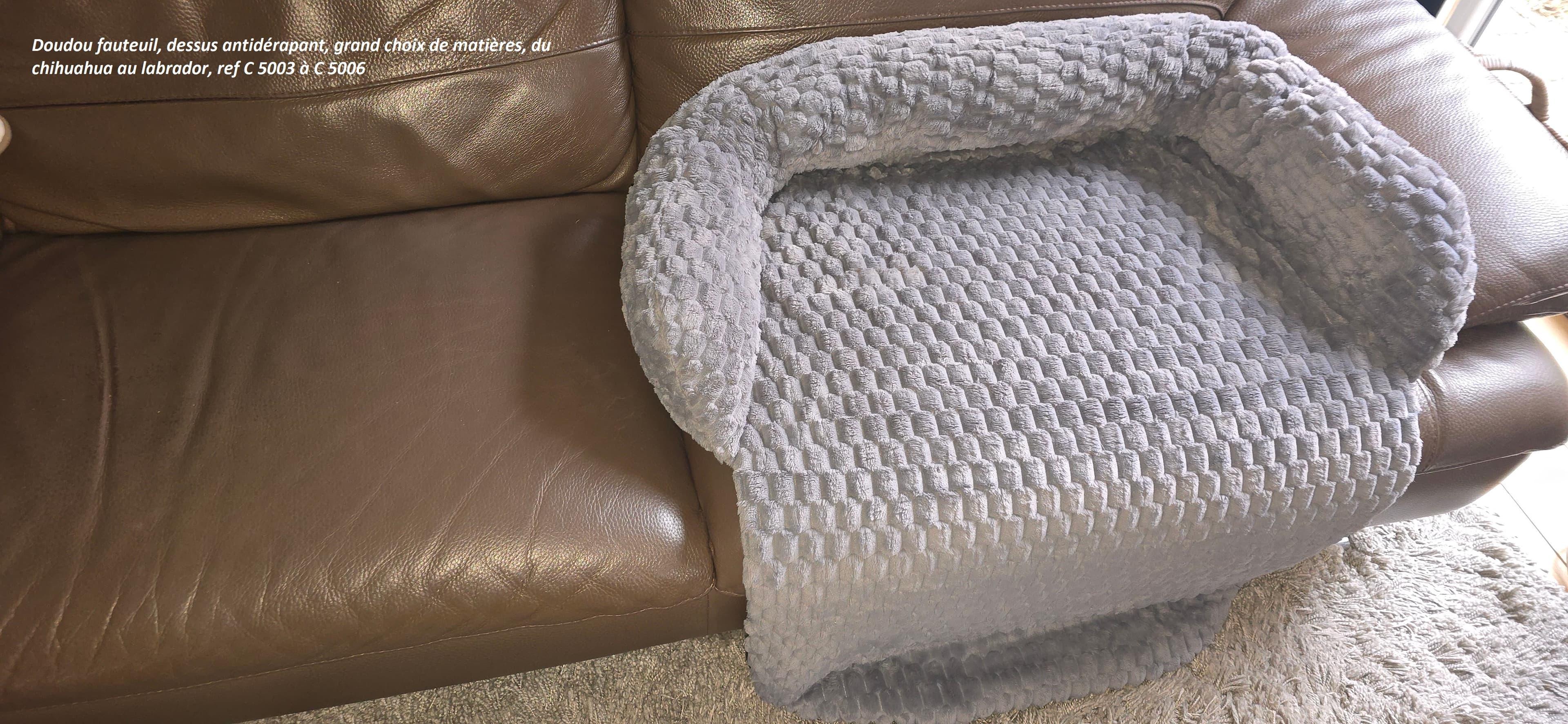 Doudou Fauteuil pilou gaufré gris clair